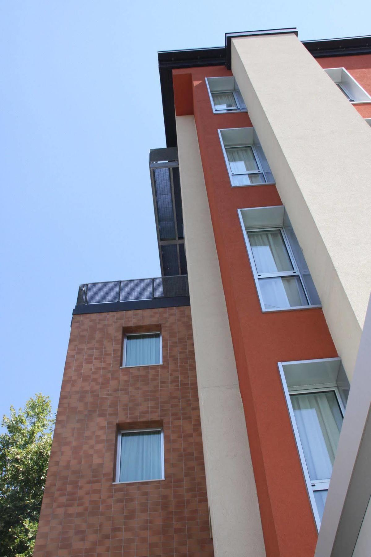 מסטרה Hotel Regit מראה חיצוני תמונה