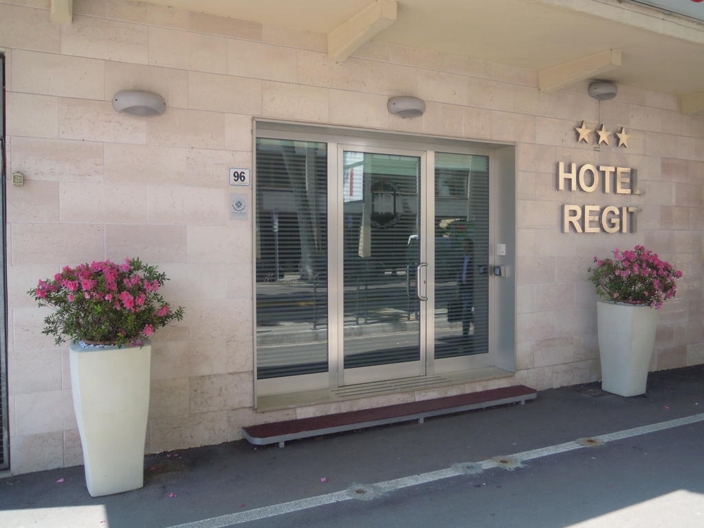 מסטרה Hotel Regit מראה חיצוני תמונה